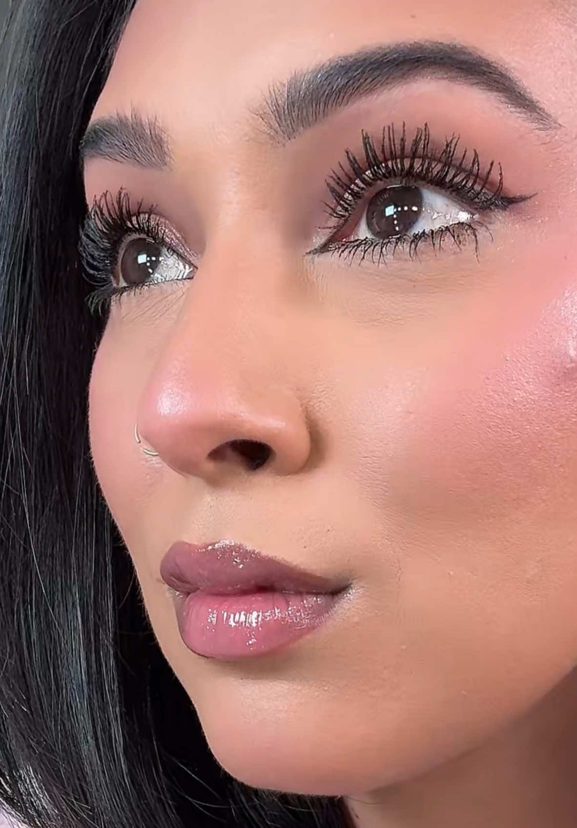 Hands down the best high end mascara I’ve ever tried! Have you guys tried this?  @Charlotte Tilbury  #mascara #highend #longlashes #lashcheck 