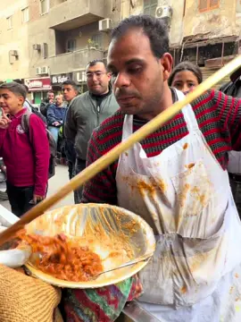 #اكله_عدنان زحمه وطوابير علي عربية عشان شوية فول عجميهالعنوان :شارع شيكولاني شبرا مصر