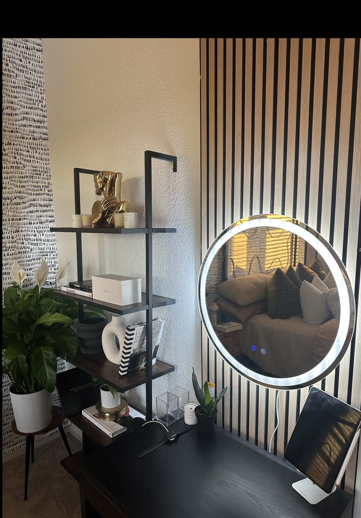 Updated my space a little bit. Excited to do my make up and yap 🤭😂💕  #content #makeup #foryou #fyp #blackgirl #blackgirlluxury #tiktok 