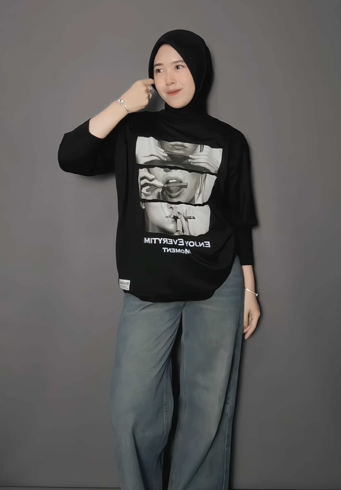 Tshirt 50rban secakep inii 🖤🖤 #tshirt #tshirts #kaos #kaosoversize #skena #skenaoutfit 