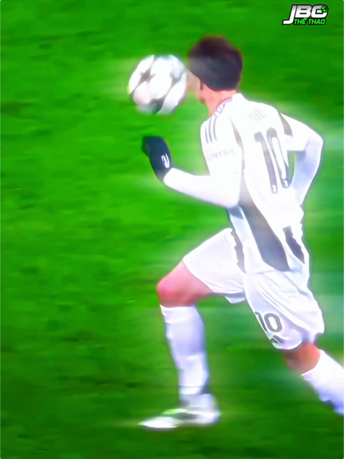 Những pha đỡ bóng đẳng cấp #football #bongda #thethaomoingay 