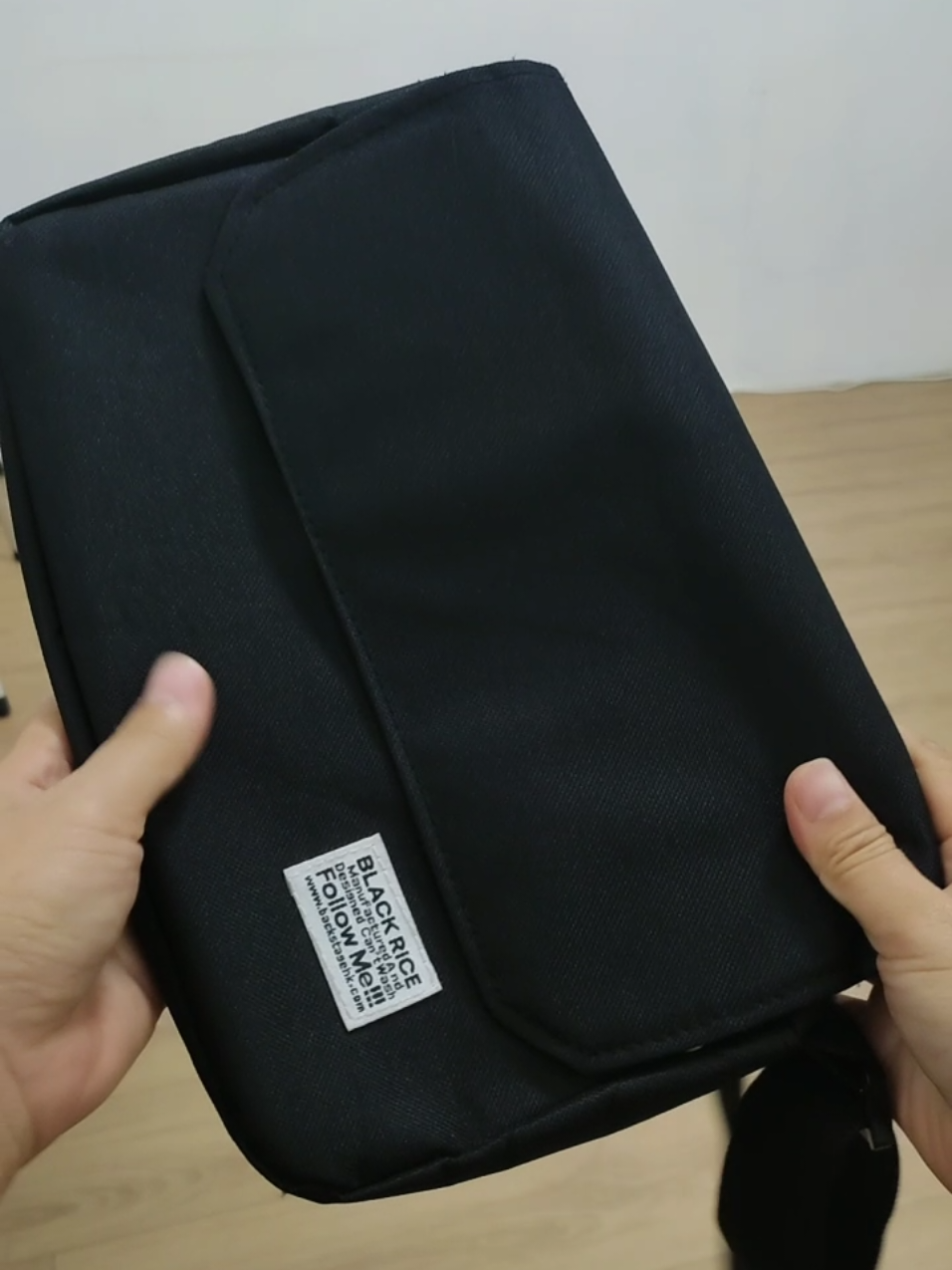 กระเป๋าสะพายข้างผู้ชายผู้หญิงใช้ได้#กระเป๋าสะพายข้าง #กระเป๋าสะพายไหล่ #กระเป๋าผู้ชาย #กระเป๋า 