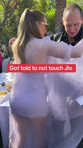 Never again lol 🙄 #jlo #jenniferlopez #security 