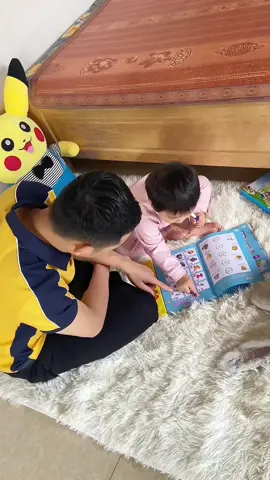 Sách song ngữ cho bé#mebim #embe #embedangyeu #sachsongngu #hoccungcon #chamcon #xuhuong #viral 