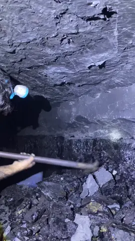 Black Diamond Mining ⛏️ #blackdiamondmining #blackdiamond #gold #goldmining #mining #minerals #undergroundminers #miner #mineral #resources #cave #viral #foryou #coalmining #tunnels #coalmine #coalminer #coal #underground 