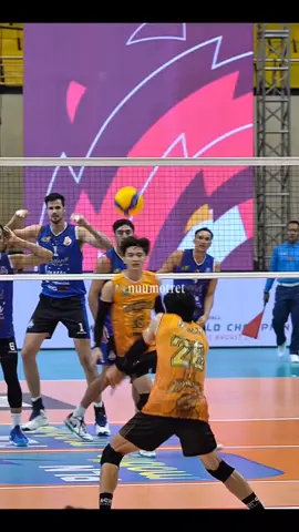 spike 3 meter farhan halim#farhanhalim #volleyballplayer #voliasik #bhayangkarapresisi #proliga2025 #volimaniaindonesia 
