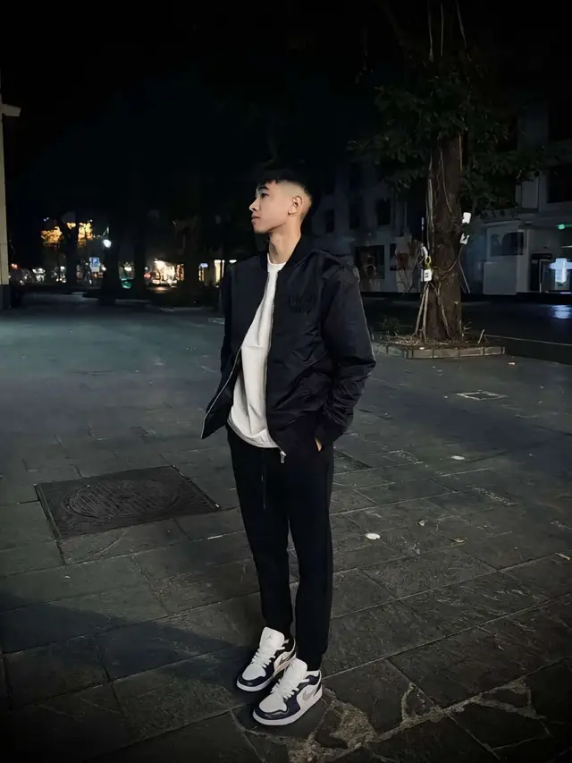 Mẫu giày Jd Low Midnight Navy. Đang là mẫu giày được ae săn đón nhiều nhất#giaysneaker#xuhuongtiktok#jdmidnight#jordan#shopgiay#nguyenxuanson