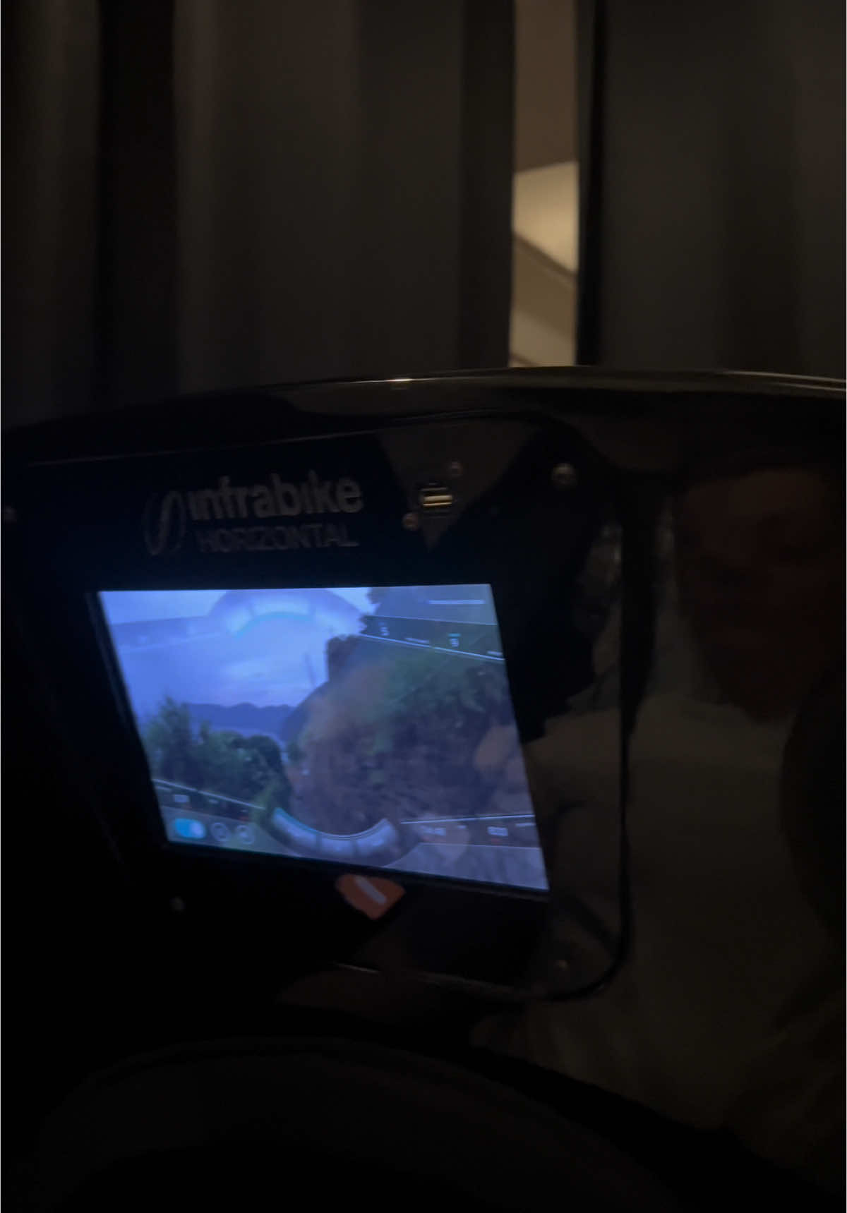 Testez gratuitement l’InfraBike, le vélo infrarouge qui vous permet de brûler jusqu’à 2000 calories en seulement 40 minutes.🚴🏽 Ne manquez pas cette occasion, c’est entièrement gratuit !🆓  👉 Réservez dès maintenant sur notre site: www.prime-fit.fr  #infrabike #primefit #Fitness #electrostimulation #mihabodytec #Nice #pertedepoids #sport 