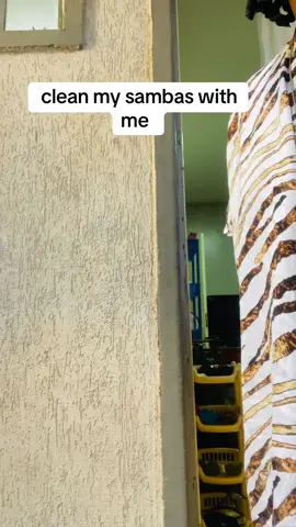 Call or WhatsApp 0724116924 #samba #foamcleaner #howtousefoamcleaner #shoemaintenance #sneakers #viral_video #foryourepage #2025 
