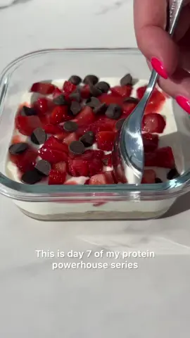 HIGH PROTEIN OVERNIGHT WEETABIX 🤤 This is day 7 of my new series PROTEIN POWERHOUSES 💪🏻 where I will be sharing a new high protein breakfast using different protein sources for 100 days, to show you that breakfast doesn’t have to be boring or repetitive.  This overnight Weetbix is high in protein, low cost and so simple to make. This recipe gets its protein from the protein powder and yoghurt.  Macronutrients (without toppings) Calories: 349 Protein: 26g *exact protein content will depend on the brand, size and exact quantity of products used.  Make sure to save this recipe and come back tomorrow for day 8. Follow @alicelovesbreakfast for more great ideas like this. INGREDIENTS 👩🏻‍🍳  ➡️ 2 Weetabix / Weetbix  ➡️ 100g Greek yoghurt ➡️ 1/2 scoop vanilla @myprotein protein powder (use link and code in my bio for best discount)  ➡️ 120ml milk  Toppings ➡️ chopped strawberries  ➡️ chocolate chips  Method  1. To a dish / tub, add your 2 weetabix / weetbix and cover with milk. Leave for a few seconds and then mash together as shown.  2. Mix together your yoghurt and protein powder and layer on top  3. Add your toppings - I went for strawberry and chocolate chips  4. Leave in the fridge overnight and enjoy in the morning. You can also eat this one straight away  #proteinsnackideas #proteinsnack #proteinbreakfast #healthysnacks #highprotein #breakfastrecipe #mealprep #overnightweetbix #Recipe 