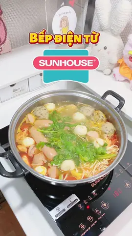 Bếp điện từ Sunhouse nấu nhanh, tiện lợi với 8 chế độ nấu ăn thông minh. #bepdientu #bepdienthongminh #bepdientucaocap #bepdientudanang #bepdientusunhouse #sunhouse #reviewbepdientu #samtetbaovui #review #xuhuong #muataitiktok 