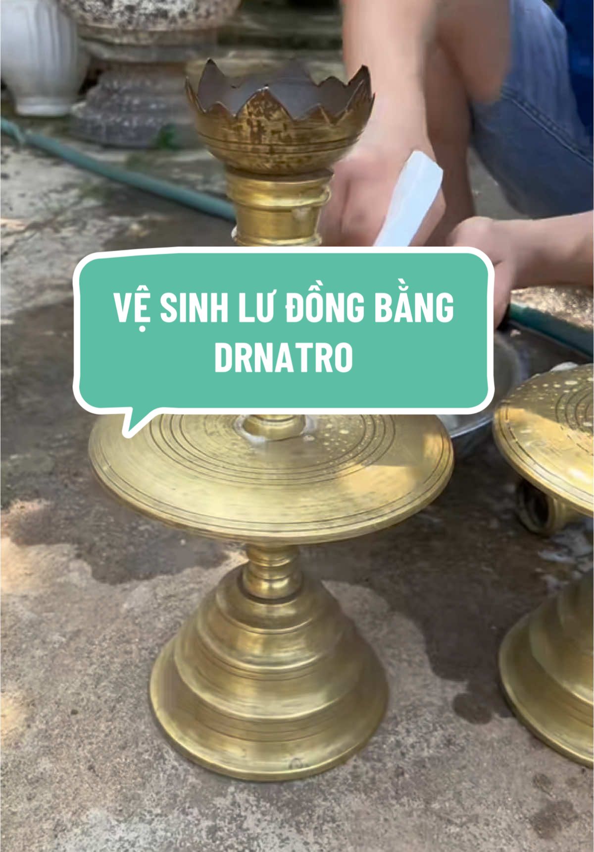 Xem hết video này để bớt chi phí cho việc chà rửa Lư đồng và vệ sinh nhà cửa  #leanontiktok #taydanang  #drnatro #vesinhnhacua  #drnatro #vesinhbep  #Clean #noitro  #xuhuongtiktok #tet2025