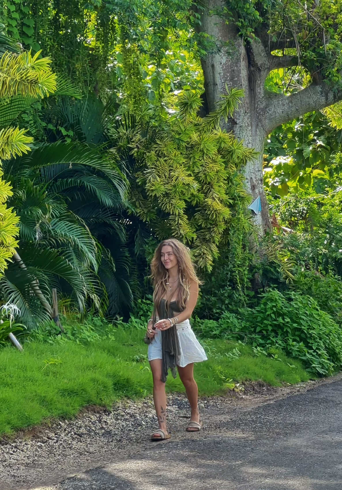 5 looks - bali edition 🌴🤍☀️ #bohooutfit #hippiestyle #summerlooks 