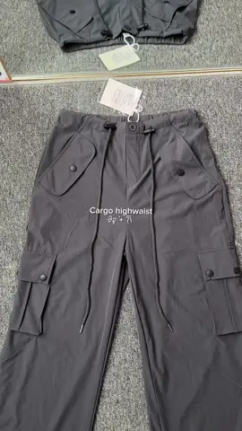 cakepp poll😍, buat dipake hiking juga oke bangett #cargopants #cargohighwaist #celanacargo 