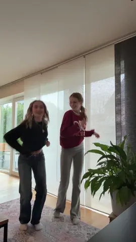 #dance #virał #friends #funnytiktok #fyp #fyp #trendy #fyy 