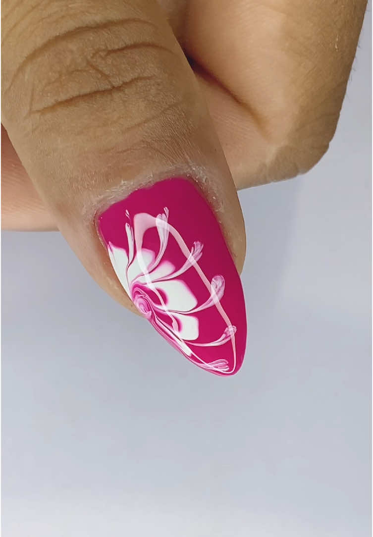 #unhasdecoradas #nailart #decoracao 