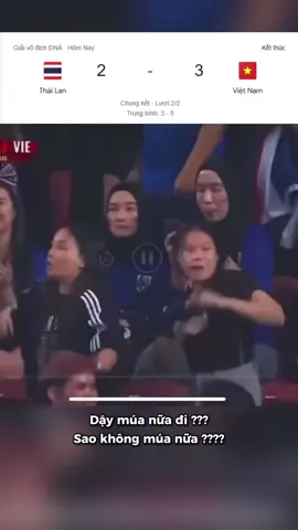 Bạn bảo bạn không đủ đội hình mạnh nhất, nhưng chúng tôi chấp bạn 1 Siêu tiền đạo, và 1 pha thiếu fair play 🥰 #ASEANUtdFC #MitsubishiElectricCup #vietnam #thailand #vietnamvodich #thethao247