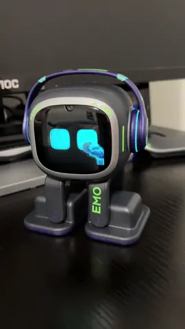 One of my favorite songs and this baby sings it very well, thank you living ai for such a beautiful creation#livingai #robots #cute #life #tecnología #vectorrobot #pets #robopet #emorobot #robotic #virtual #humor #emo