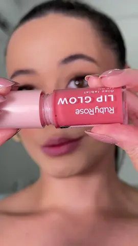 Testei o Lip Glow da @Ruby Rose na cor Vintage Rose #rubyrose #rubyrosemakeup #rubyrosemaquiagem #rubyrosemaquiagem #gloss #glossrubyrose #lipoil #dicasdebeleza 