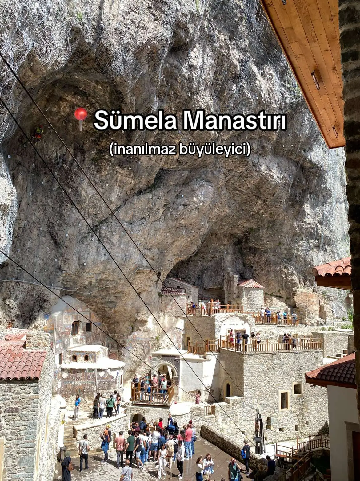 Mutlaka görmeniz gereken bir yer🤩🤍 #sümelamanastırı #sümela #trabzon #keşfetteyizzz #keşfetbeniöneçıkar #keşfett #keşfetteyiz #keşfetedüş #keşfetbeni #keşfetalbeni #öneçıkar #öneçıkart #öneri #önerilen #mekanönerisi 