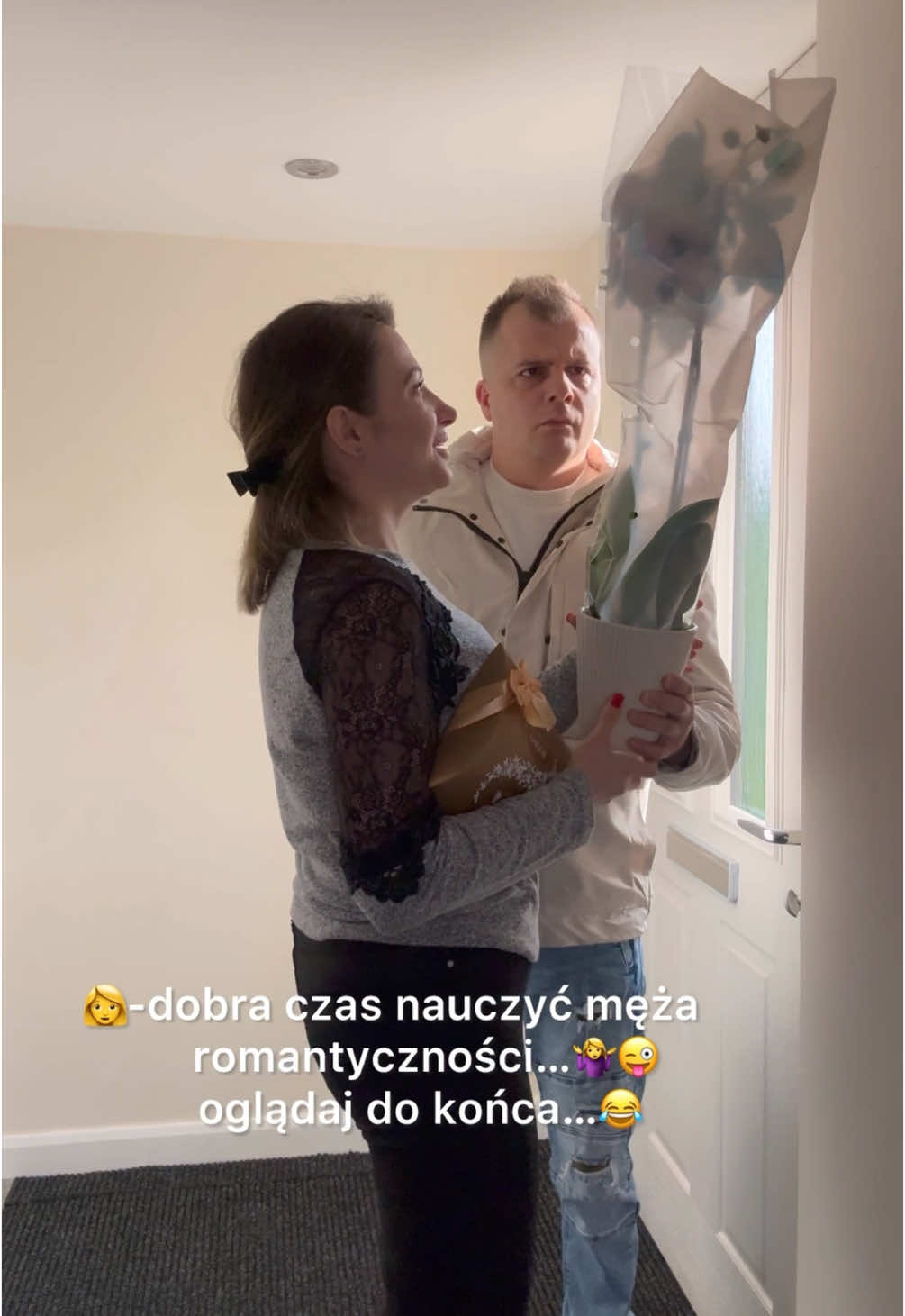 #dc #dlaciebie #śmieszne #beka #krakowiakiwlondynie #mąż #facet #żona #kobieta #kwiaty #małżeństwo #polska #viral 