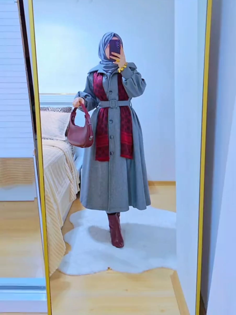 #ستايلي🦋 #تصويري📸 @modaronahi_hijab #لبس_محجبات #مانطو #تنسيق_شتوي #جواكيت_شتاء #عم_بتصور 