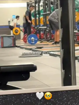 Díganme si no está bien guapo  Cesar Parra el día de ayer en el gym ❤️‍🩹  #losparras #parra #cesar #cesarparra #carlosparra #lillian #lilliangriego #cristhianparra #carlosylillian #lunaparra #carlian #andreaparra #carlos #losparrasfansvz #cesarparraenelcementerio #lilliangriegoenelpanteon #cesarparraenelpanteon #entierrodecarlosparra #CapCut 