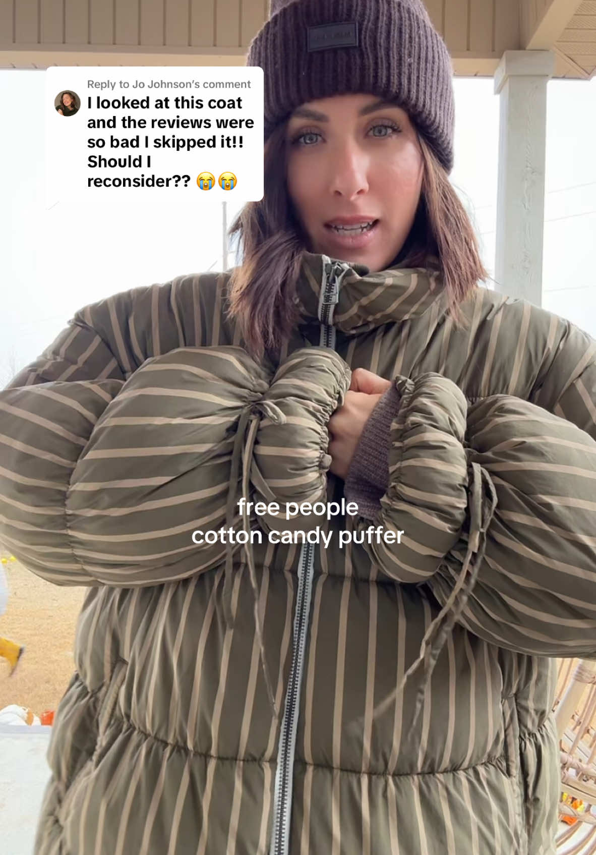 Replying to @Jo Johnson if I were to design my own puffer it would be this one! I could see this being terrible if you’re petite - but as a tall girlie it’s 10/10. #winterfashion #freepeople #tallgirlfashion #OOTD 