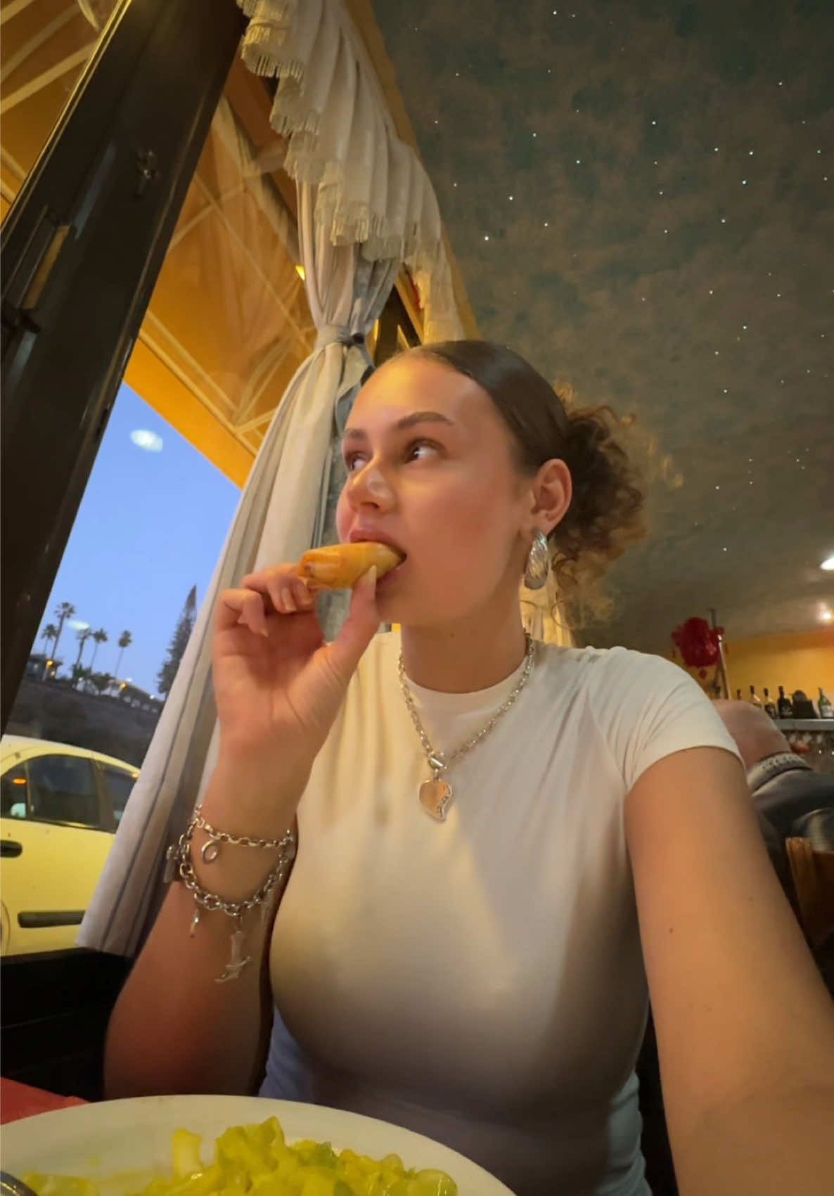 Wenn jemand ein gutes Rezept für diesen Salat hat bitte her damit😭 #fy #allyoucaneat #wieiad #restaurant 