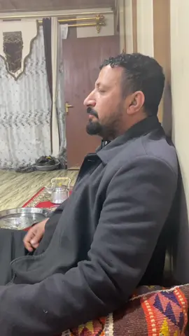 عدكم شي يم راعي الكوبره 😅🙆‍♀️