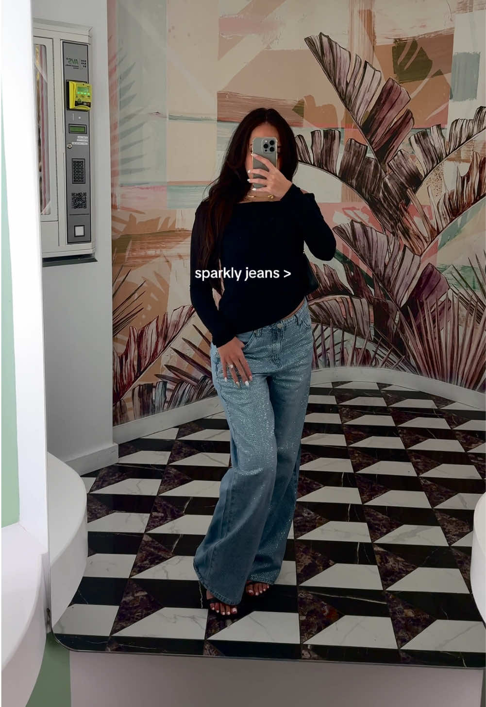 what’s more it girl energy than this ⭐️ @FashionNova #jeans #clothes #OOTD #fashion #fashiontiktok #fyp 