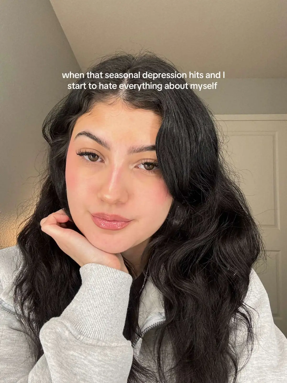 this time of year makes me so tired, sad, not wanting to leave the house. I’m cold all the time. I’m trying to go back to the gym but it’s so hard. Feeling the the lowest of lows. I’m not even creating as much content as I used to. Trying to be positive because of the new year. I haven’t even created my vision board yet. something needs to change🥲 seriously need to get on some lexapro or something lol 