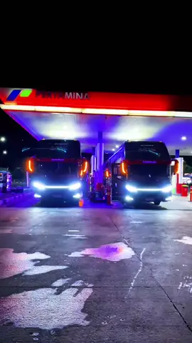 Indak disangko2 #busmaniacommunity #busmania #busindonesia #busviral #busmaniaindonesia #bus #viral #VIRAL #laksanakaroseri 