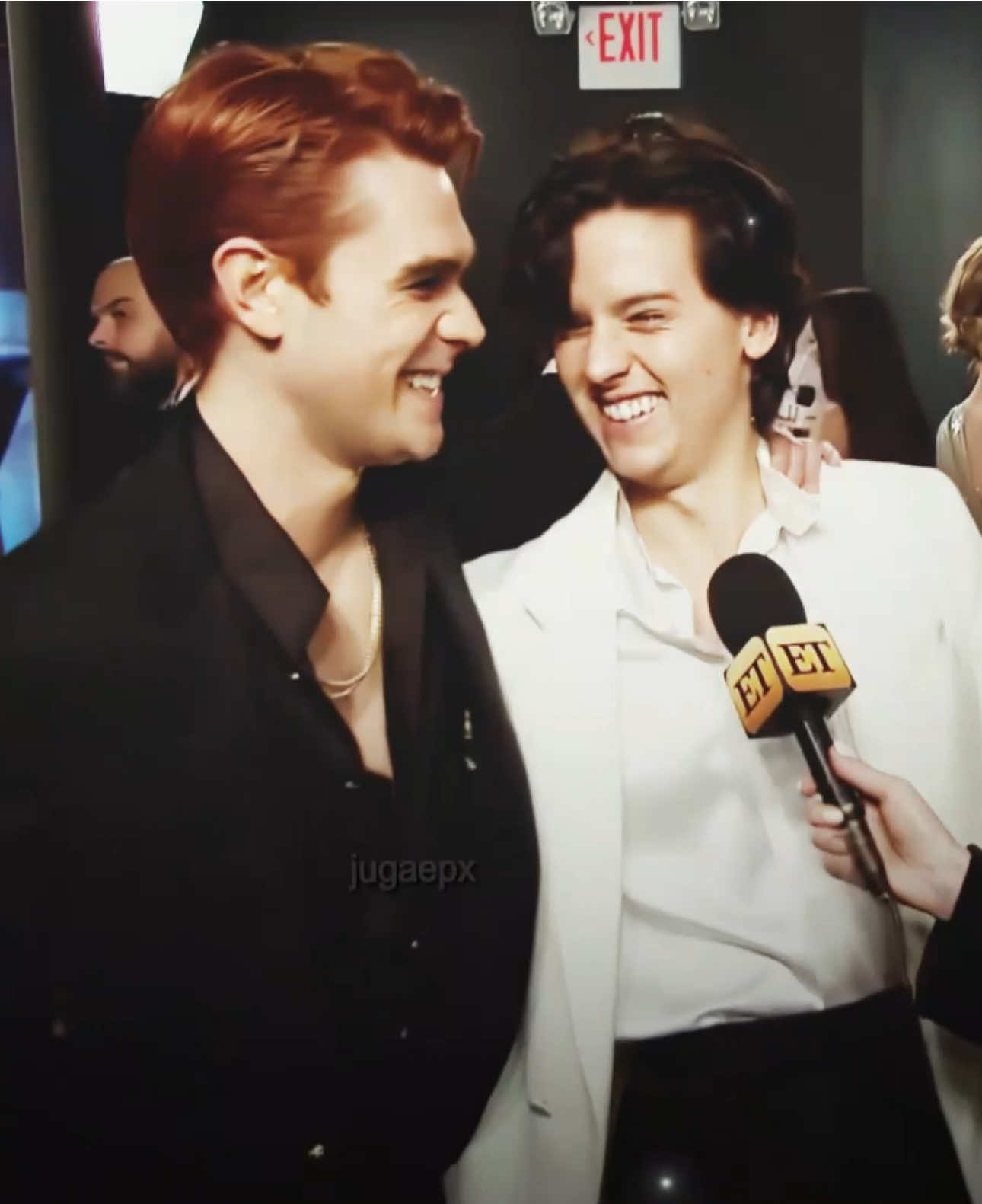 happy birthday @𖤐⭒missy I LOVE YOU SO MUCH. i hope you have the best day ml!! thank you for always making me laugh, you’re truly one of the funniest people ive ever met and i feel so lucky to call you my bestfriend, the kj to my cole !! 💝 #colesprouse #kjapa #riverdale  cc (edited) & oc; ptrvaq ac; @jade 🎧  — @lily🦇 @varchiesedits 