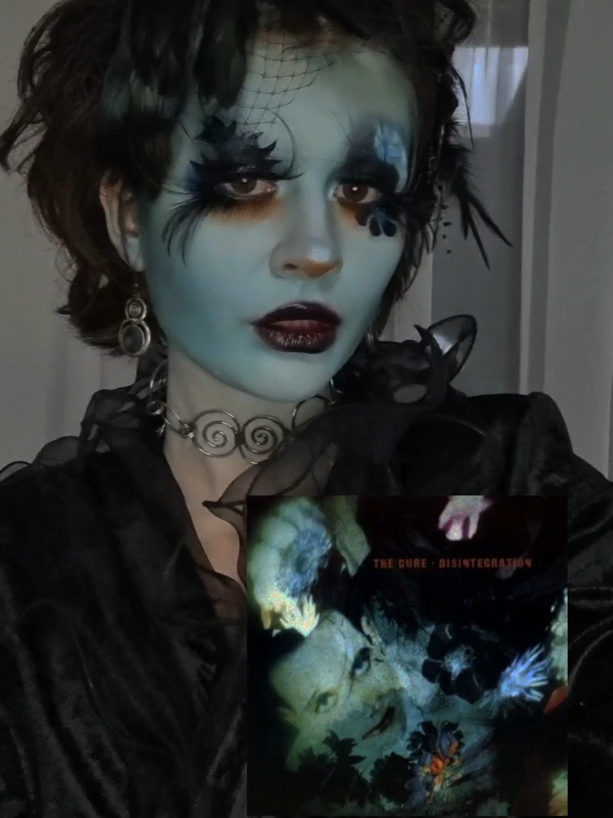 makeup inspired by the album Disintegration  #gothic #thecure #fashion #alt #makeup #makeuptutorials #album #music #alternative #experimental #newwave 
