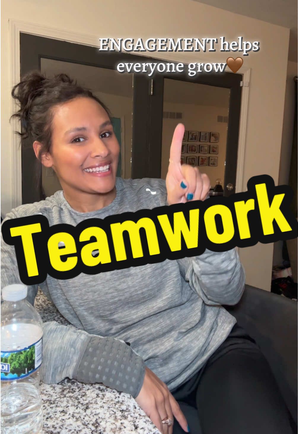 Being a teamplayer helps everyone🤎🫶 Engagement Matters! #teamwork #teamworktrend #teamworkmakesthedreamwork #engagement #fyp #fypage #mom #MomsofTikTok #momsover30 #wife #grow #growtogethercommunity 