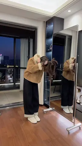 Áo khoác da lộn dáng ngắn, lót lông cừu cao cấp!!!