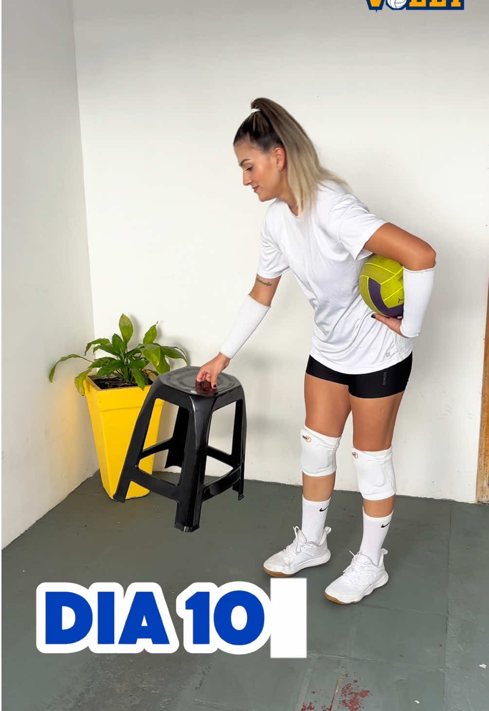 30 dias, 30 exercícios de vôlei para fazer nas férias 🏠🏖️🏐 vem comigo! 😍  📌 DIA 10  #volei #tiktokesportes #voleifeminino #voleibol #voleibrasil 