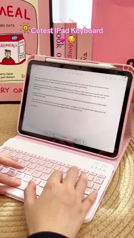 Finally got my pink keyboard 🥹💓🛍️🎀#ipadkeyboardcase #keyboard #pinkipad #magickeyboard  #ipadtok #ipadkeyboard 