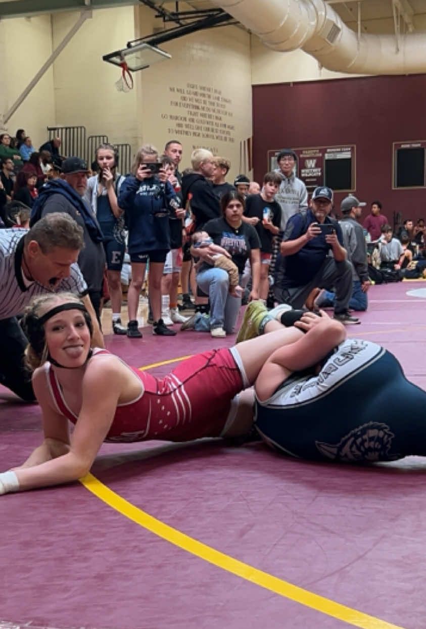 The #covacradle 🔛🔝        #wrestling #viral #nike #pose #womenswrestling More to come this 2025!