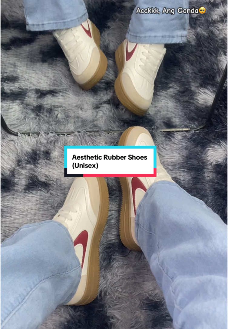 Aesthetic Rubber Shoes (Unisex) #unisexshoes #rubbershoes #unisexrubbershoes #aestheticshoes #comfyshoes #coupleshoes #yotoshoes 