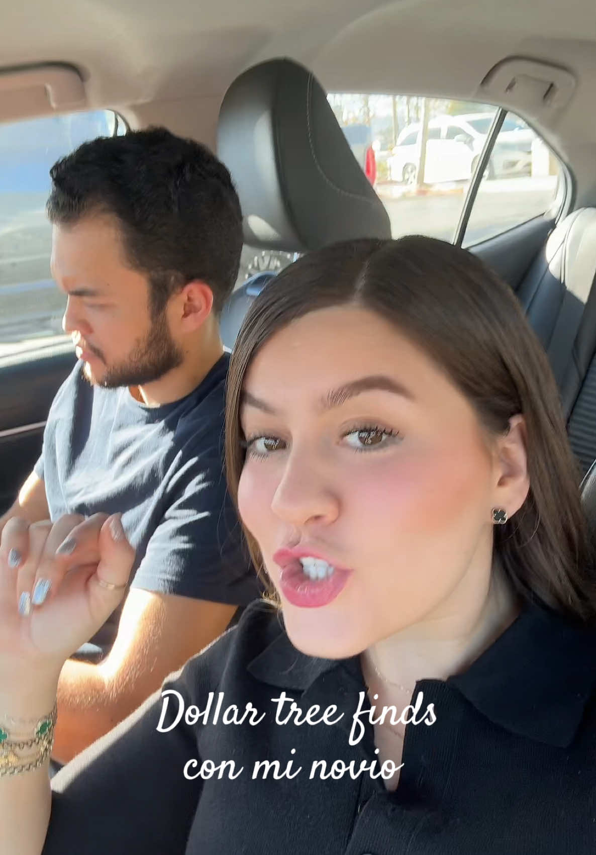 Dollar tree finds con mi novio♥️ (ig: calijimenezg_) #fypp #shoppinghaul #sanvalentin #ValentinesDay #valentine #paratiiiiiiiiiiiiiiiiiiiiiiiiiiiiiii #boyfriend #couple #couples #novios #boyfriend #bf #giftideas #gift 