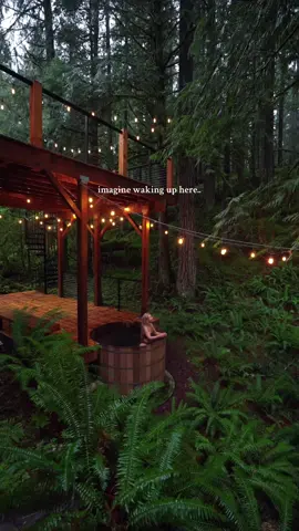 waking up at @mtbakerhyggehus 🖤🌲🌨️