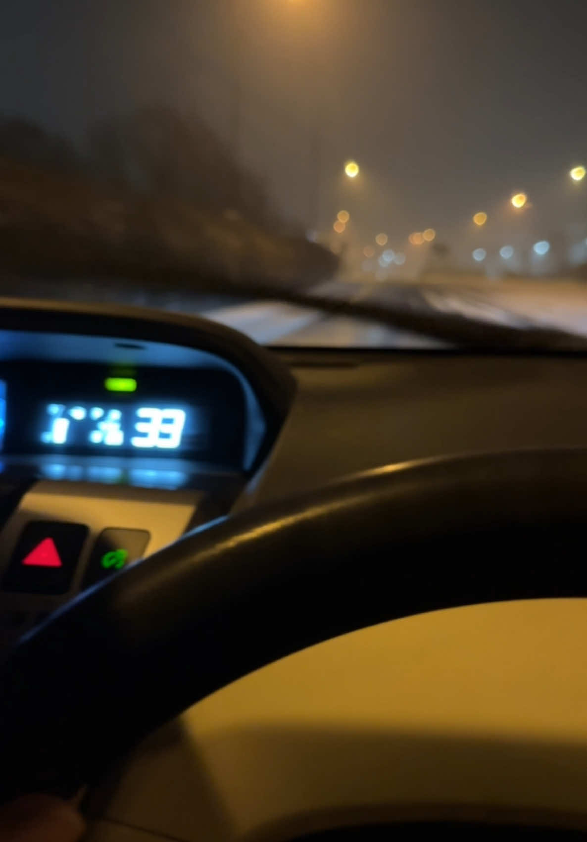 #foryoupage #snow #foryoupageofficiall #foryou #viraltiktok #unitedkingdom #viral #friends #pakistan 