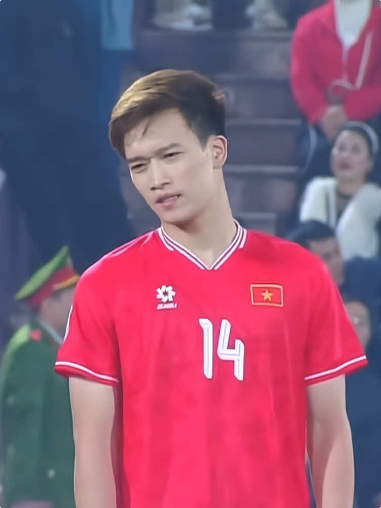 tôi không trách số 25 của indo, phải tôi tôi cũng thế #vietnam #mitsubishielectriccup #aseancup #hoangduc #hoàngđức #việtnam #việtnam🇻🇳💪 #độituyểnviệtnam #football #bóngđá #aseancup2024 #vietnamthailand #vietnamindonesia🇻🇳🇲🇨 