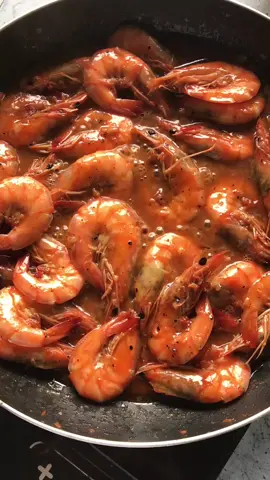 buttered garlic shrimp 🤤 #seafood #cooking #fyp #fypシ゚viral 