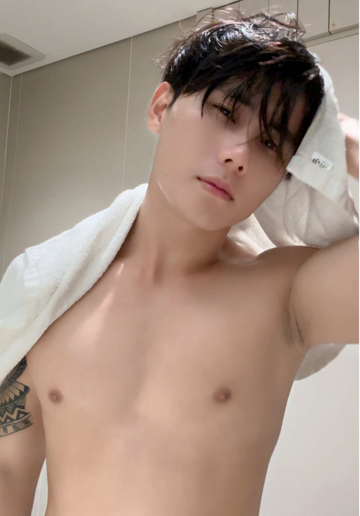Anh em nào có chung vấn đề này không? #Sevenlab #DuongTheTrangDaNam #suaduongthetrangda #Lotion #ChamSocDaNam 