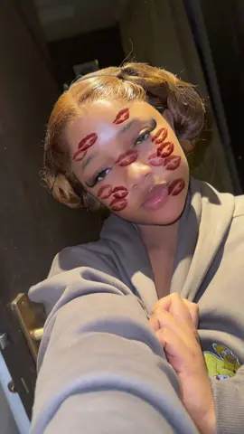 Few hrs 🎂🎉#birthdaygirl #capricornszn♑️ #january7th 