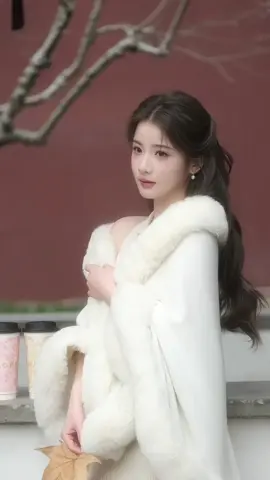 Seri mỗi ngày 1 style: Kểu này sang quá mí bà ơiii❤️❤️😍#huongnhiannie #fyp #samdotet #aokhoacnu #aokhoaclongtho