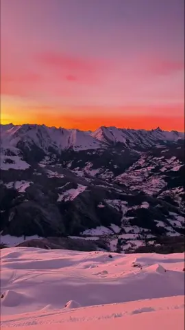 Would you like to come and see a snow-capped mountain like this?##snow #scenery 
